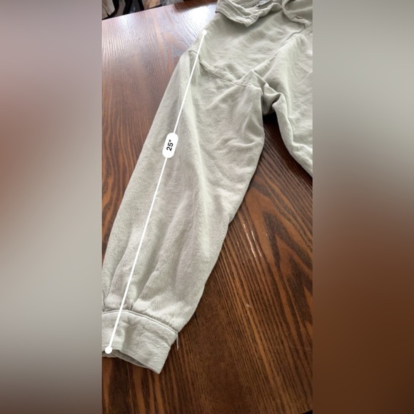 Drawstrings of Malibu green 1/4 Button pullover Shirt women’s M Travel coastal - Picture 14 of 15